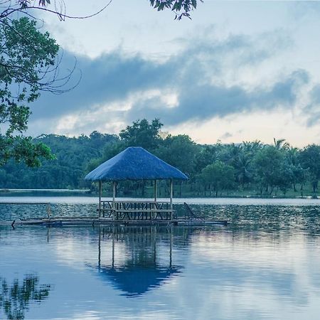 Almost Heaven Lake Resort By Cocotel Cavinti Екстер'єр фото