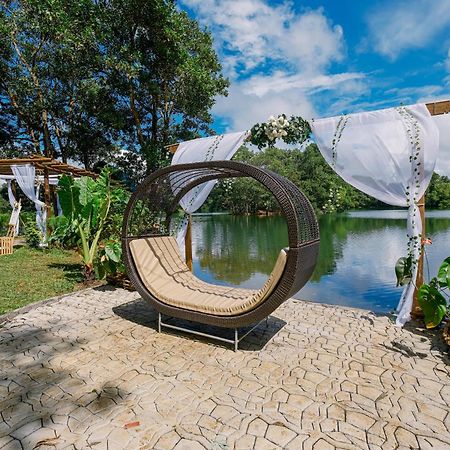 Almost Heaven Lake Resort By Cocotel Cavinti Екстер'єр фото