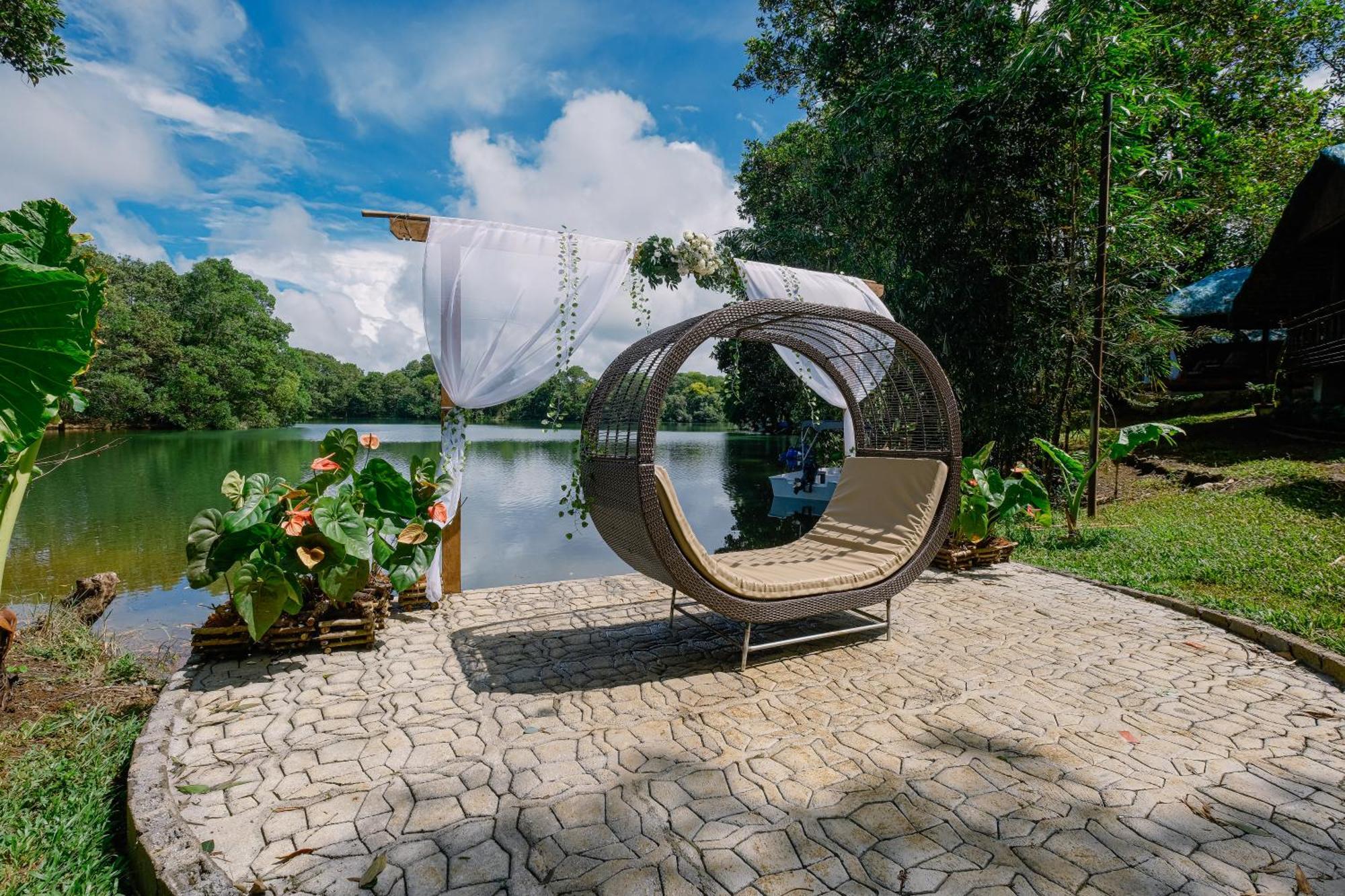 Almost Heaven Lake Resort By Cocotel Cavinti Екстер'єр фото