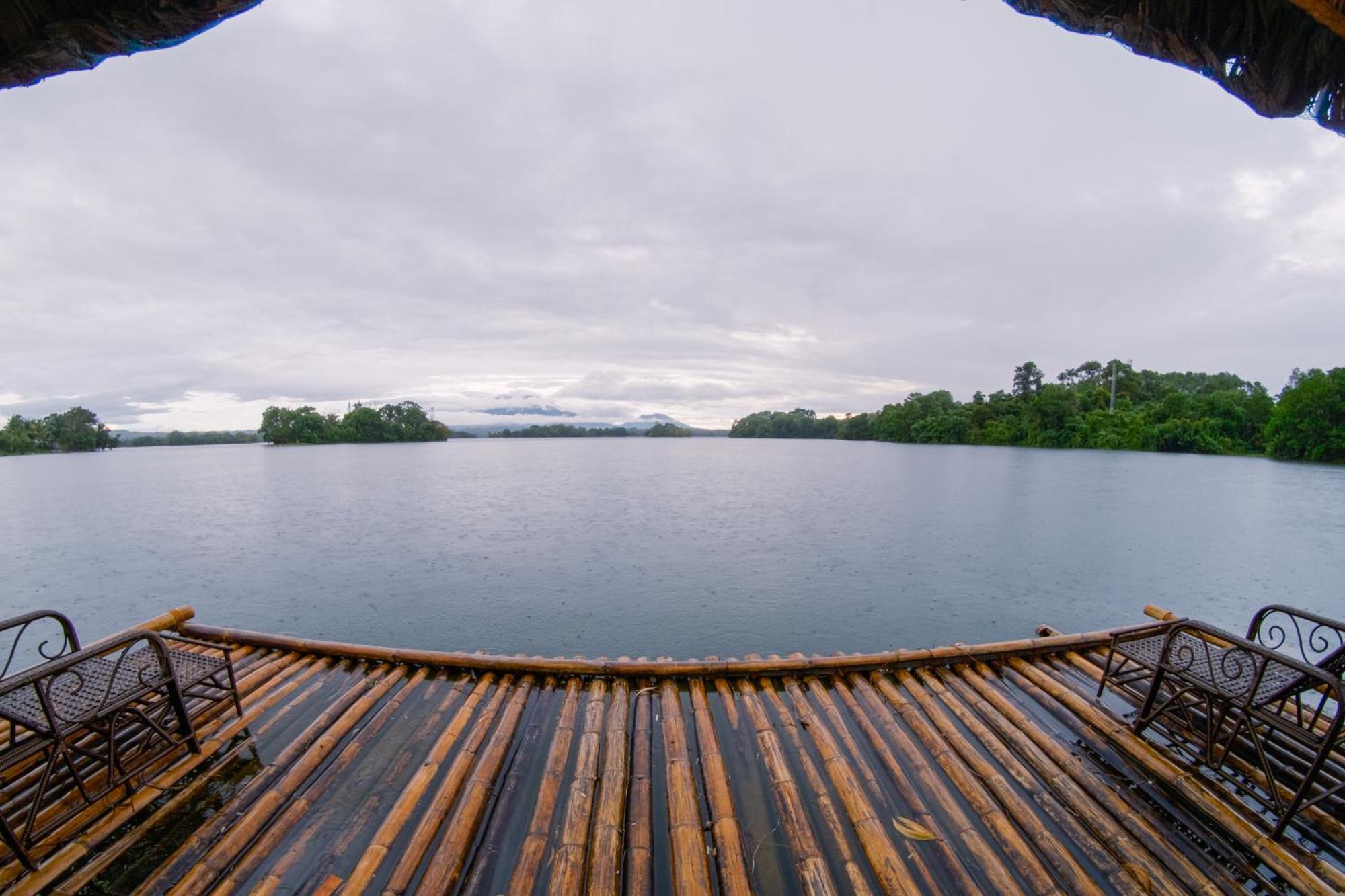 Almost Heaven Lake Resort By Cocotel Cavinti Екстер'єр фото